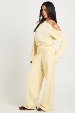 Ensemble de Jogging Taille Cintrée Épaules Dénudées Jambes Droites