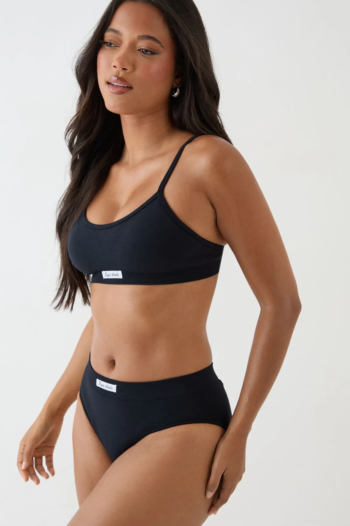 DSGN Studio Ensemble De Lingerie Bralette À Encolure Arrondie Et Culotte Sans Coutures<Femme Lingerie Et Sous-Vêtements|Dsgn Studio