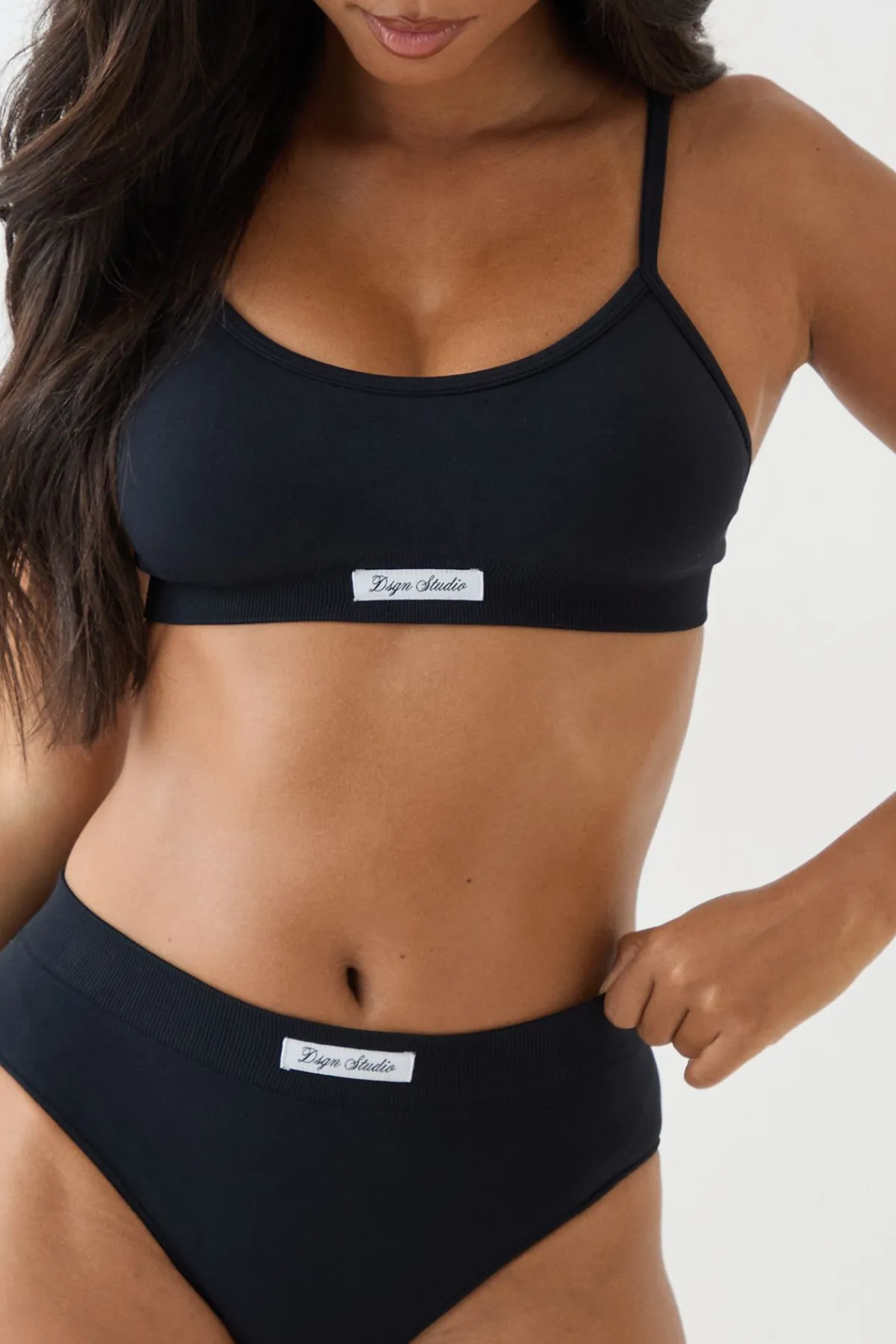 DSGN Studio Ensemble De Lingerie Bralette À Encolure Arrondie Et Culotte Sans Coutures<Femme Lingerie Et Sous-Vêtements|Dsgn Studio