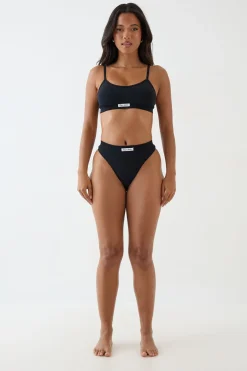 Ensemble De Lingerie DSGN Studio Avec Bralette Sans Coutures À Encolure Arrondie Et String