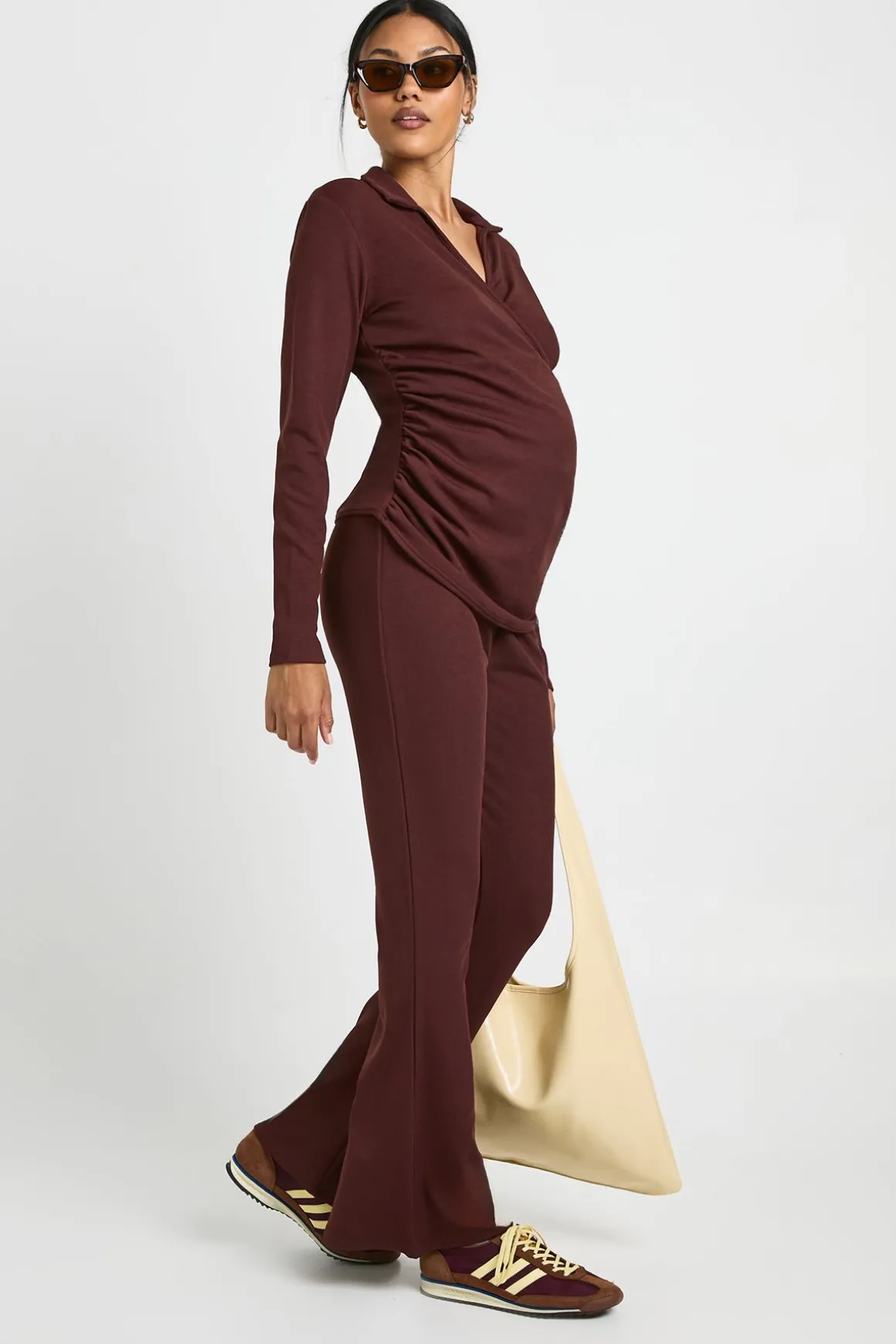 Ensemble De Maternité Côtelé Haut Cache-cœur Et Pantalon
