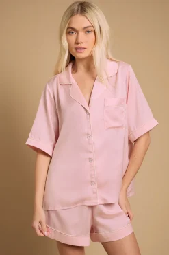 Ensemble de nuit en satin uni à manches courtes