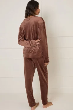 Ensemble de Nuit en Velours Coordonné