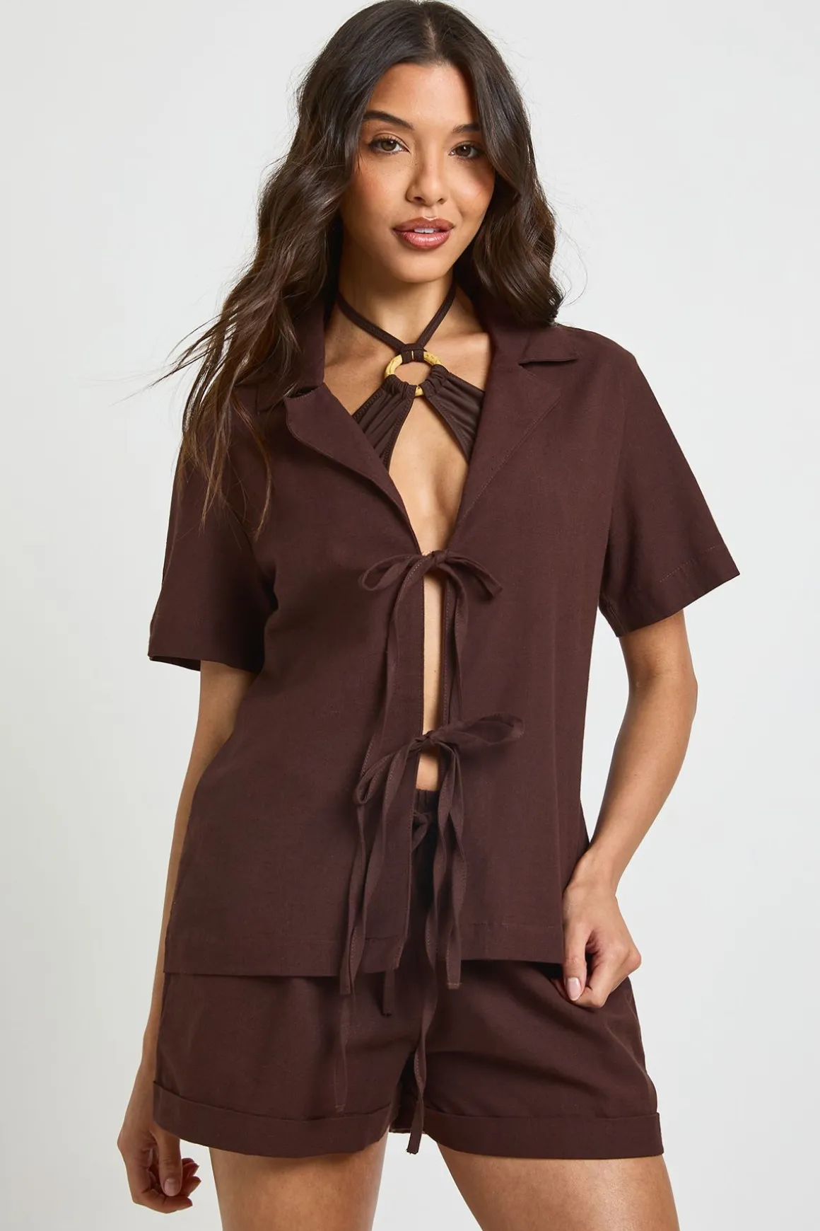 Ensemble De Plage En Lin Avec Chemise À Nouer Devant