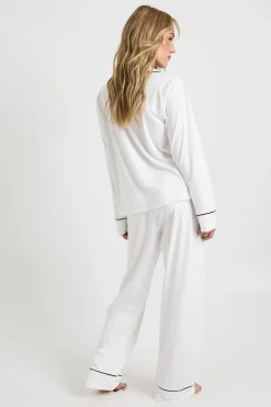 boohoo Ensemble De Pyjama Chemise À Manches Longues Et Pantalon Avec Détail De Passepoil En Jersey Petite<Femme Pyjamas