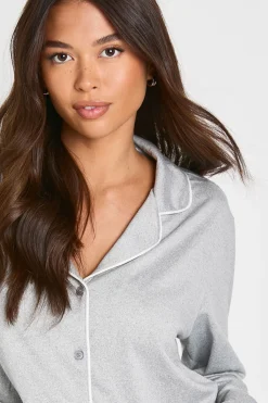 boohoo Ensemble De Pyjama Chemise À Manches Longues Et Pantalon En Jersey Avec Détails Passepoilés<Femme Pyjamas