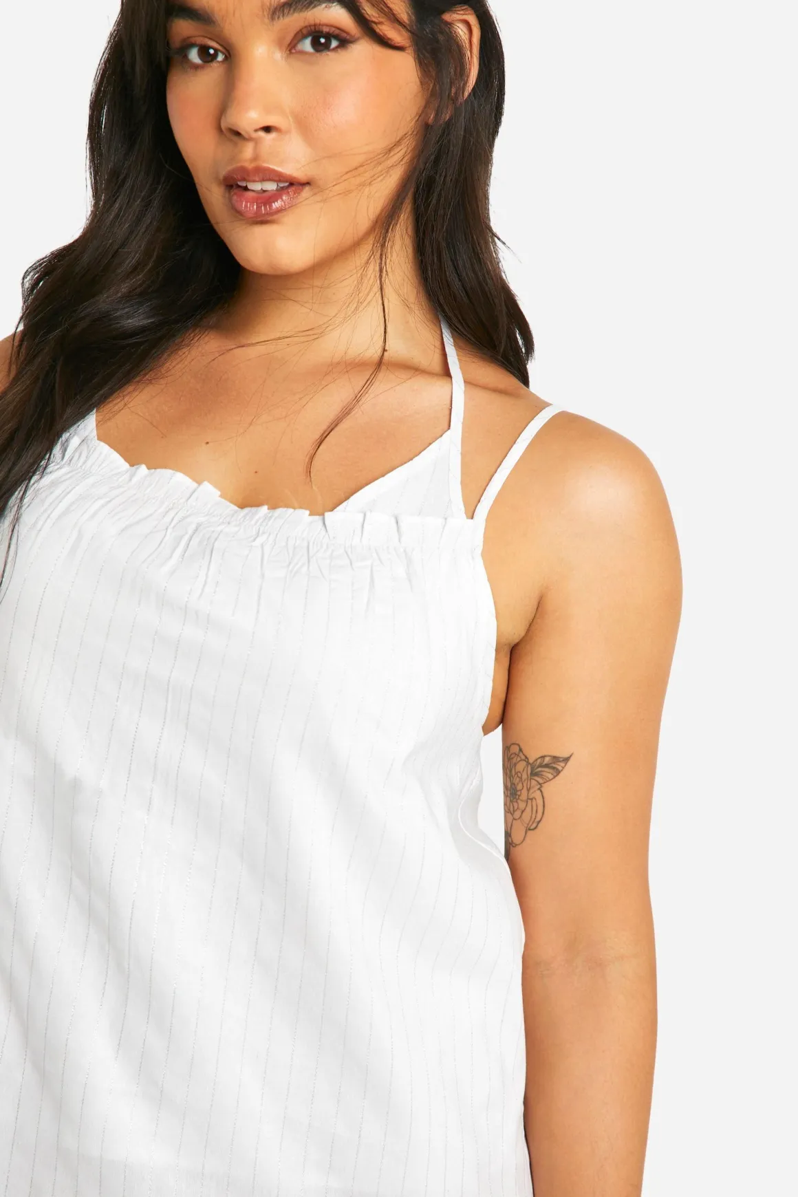 Ensemble de pyjama grande taille à rayures fines, camisole à fines bretelles et short