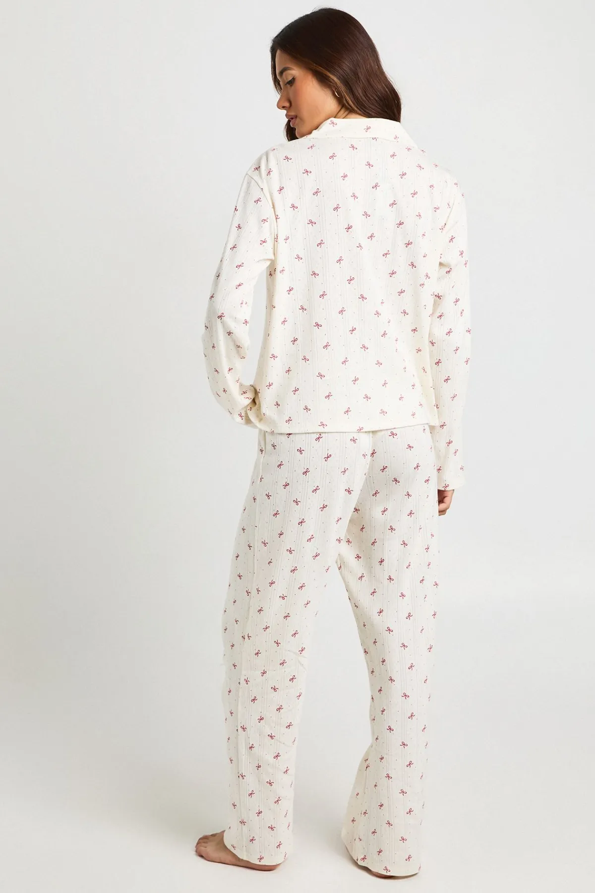 boohoo Ensemble De Pyjama À Manches Longues Chemise Et Pantalon En Pointelle À Imprimé Nœuds<Femme Pyjamas