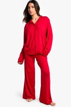 boohoo Ensemble De Pyjama Petite Avec Haut À Manches Longues Et Pantalon<Femme Pyjamas