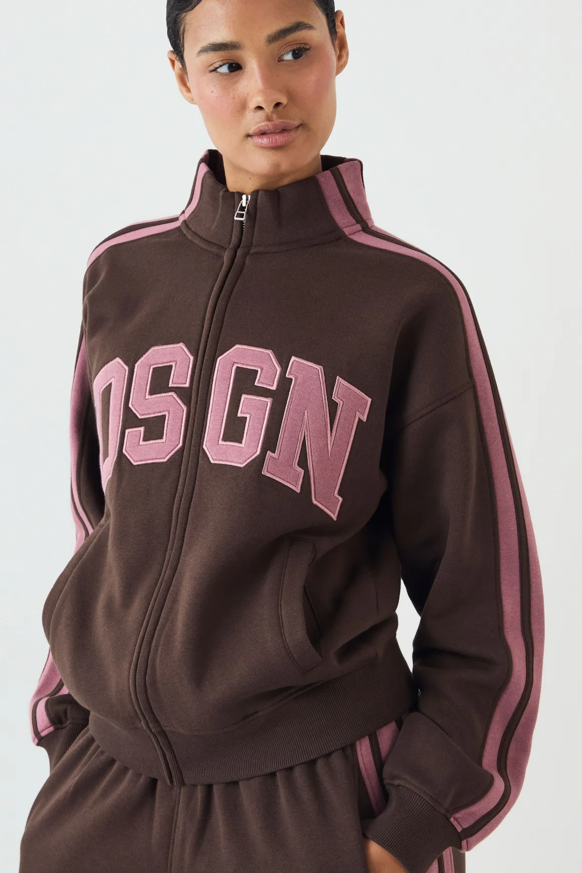 Ensemble De Survêtement Bomber Dsgn Studio Avec Col Montant Zippé Et Bandes Latérales