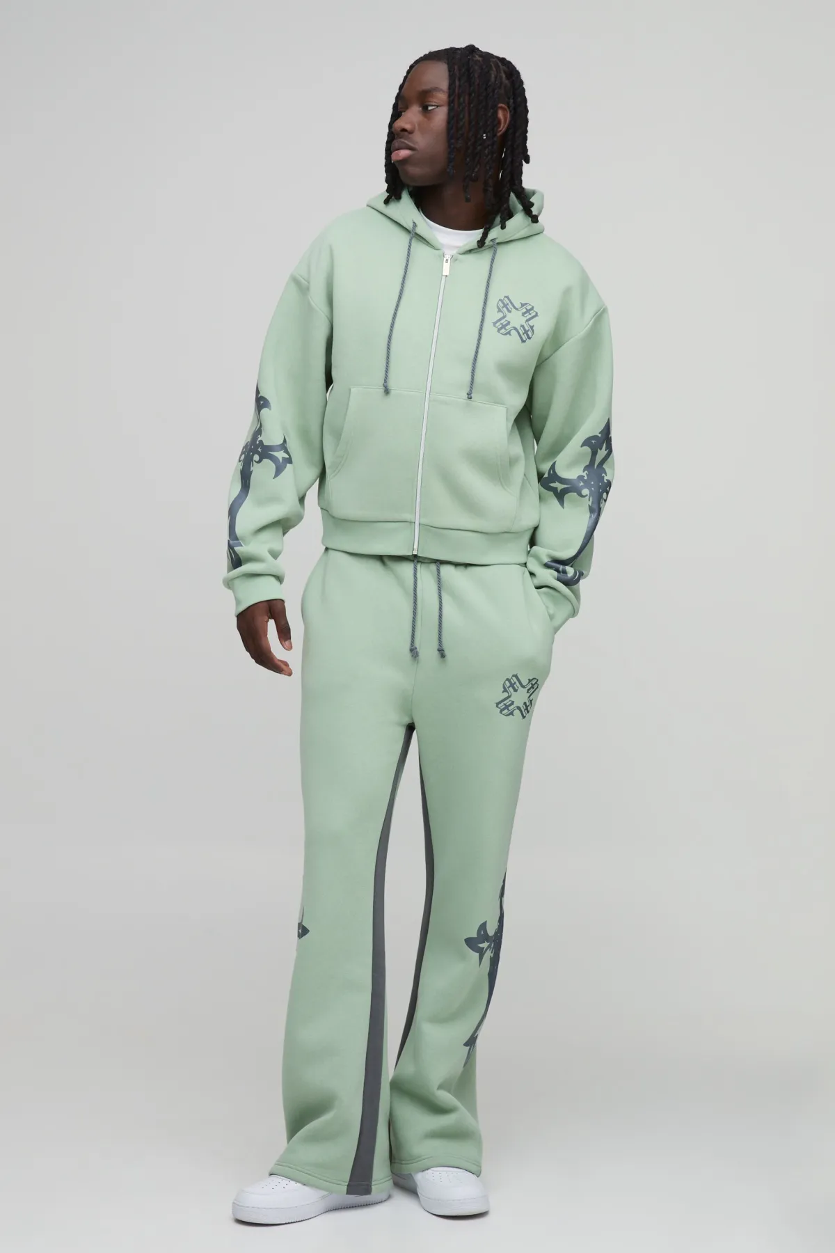 boohooMAN Ensemble De Survêtement À Casynthétiqueche Zippé Avec Croix Rétrécie Et Gousset Évasé<Homme Survêtements