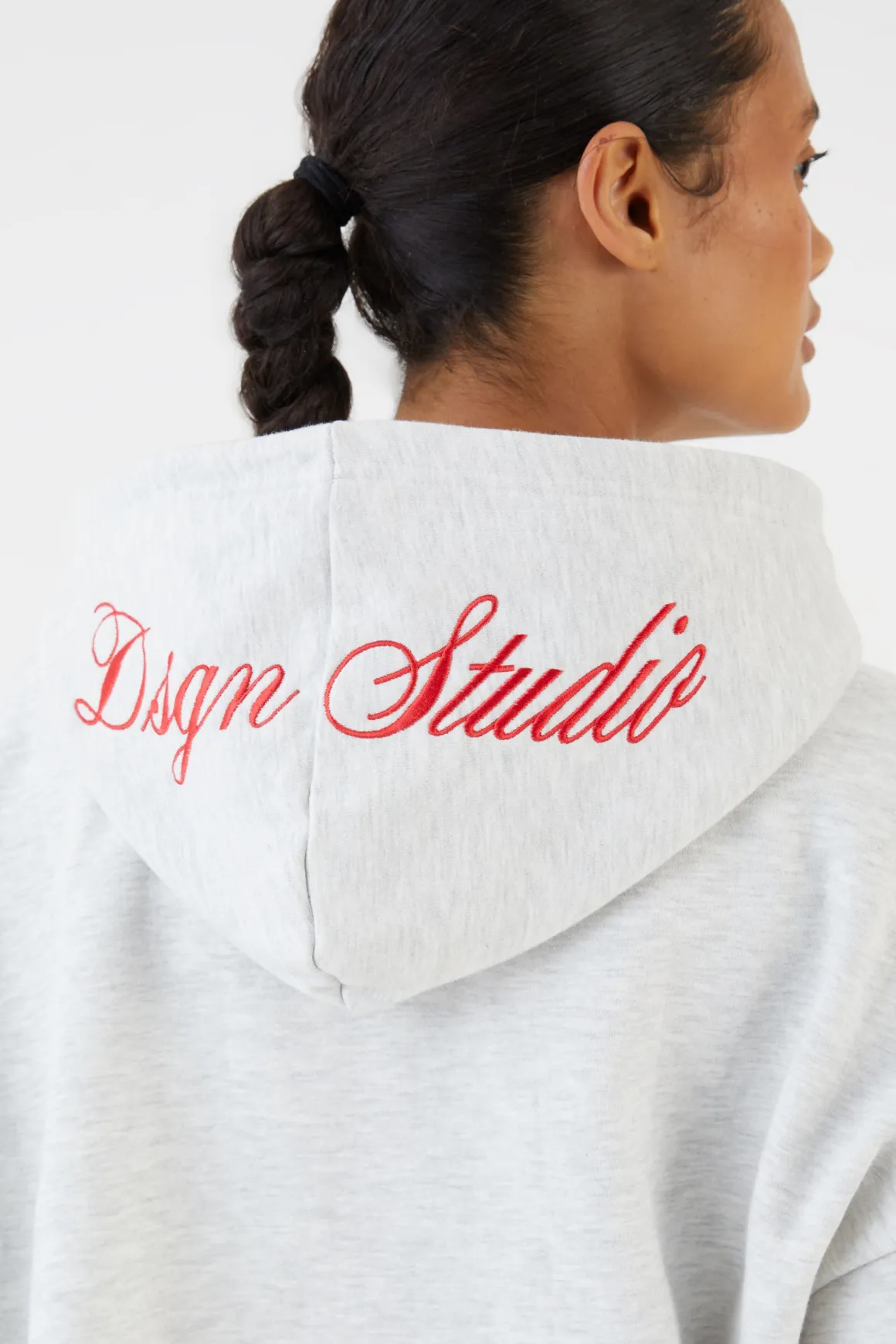 Ensemble De Survêtement À Casynthétiqueche Brodé Script Dsgn Studio