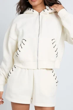 Ensemble De Survêtement Court Avec Sweat À Casynthétiqueche Zippé Et Détails De Couture Contrastée