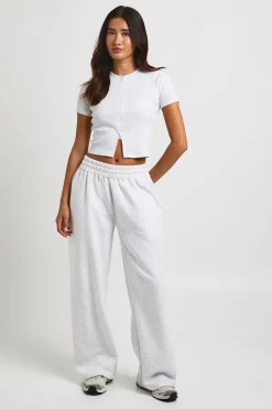 Ensemble De Survêtement Côtelé Avec Haut Court Zippé À Manches Courtes Et Pantalon De Jogging