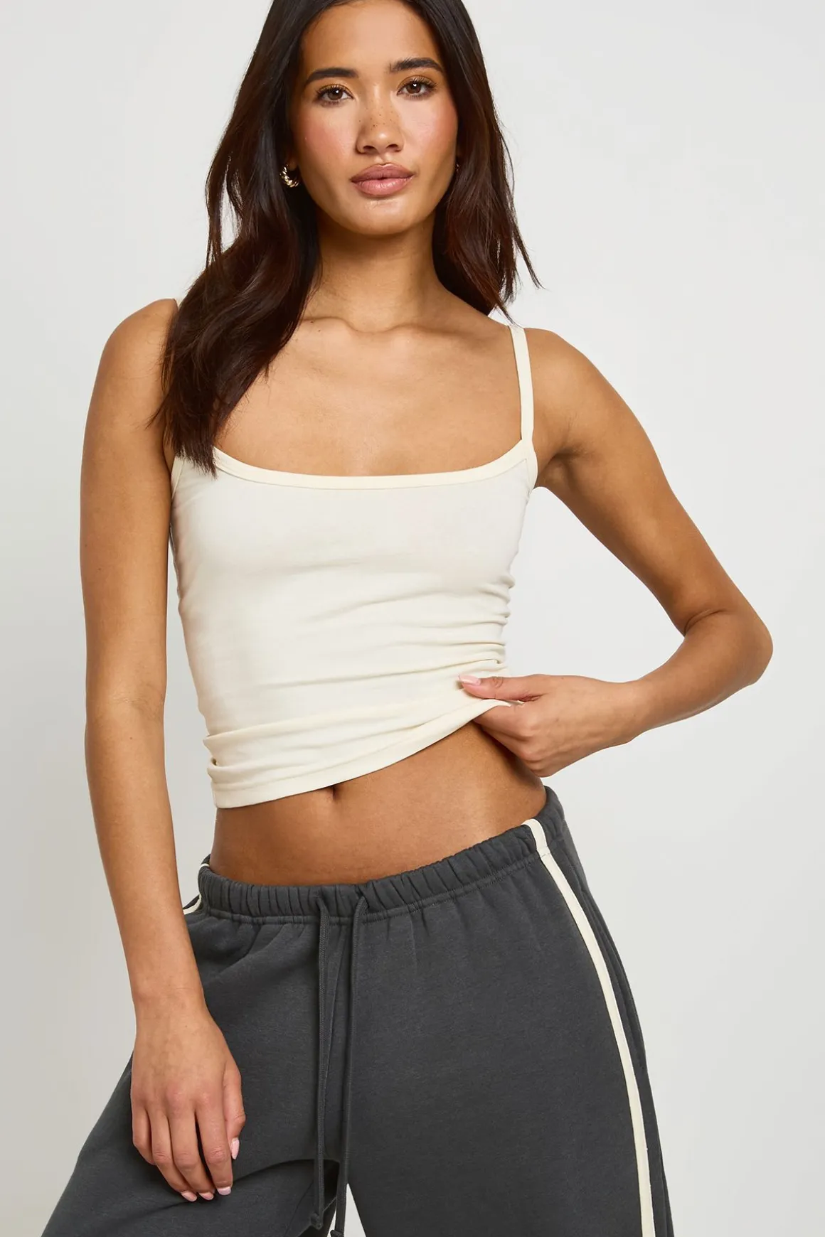 Ensemble De Survêtement Débardeur À Bretelles Et Pantalon Jogger Rayé