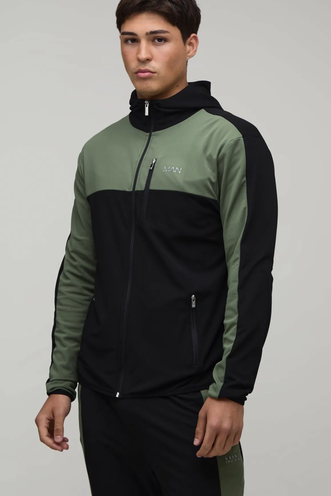 Ensemble De Survêtement Homme Coupe Régulière À Casynthétiqueche Col Montant Avec Blocs De Couleur Active