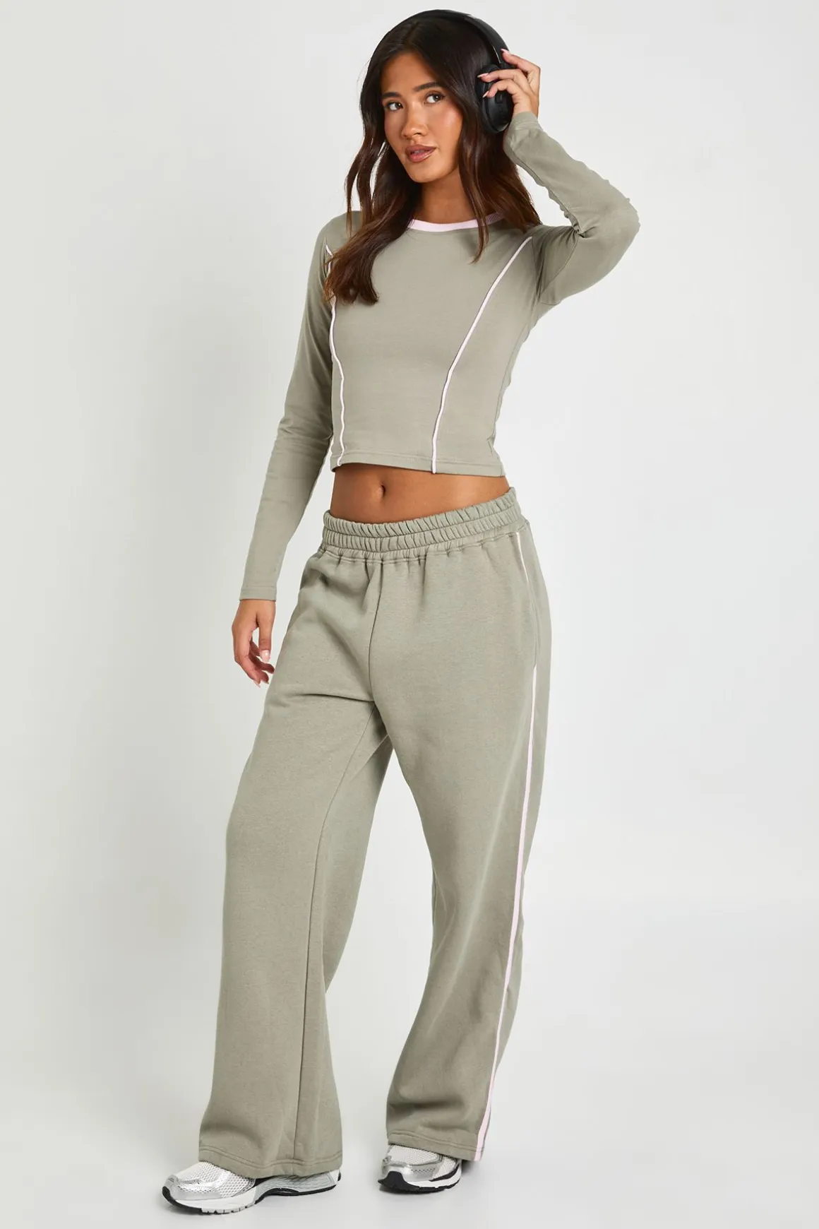 Ensemble De Survêtement T-shirt À Manches Longues Avec Détails De Passepoil Et Jogger À Jambe Droite