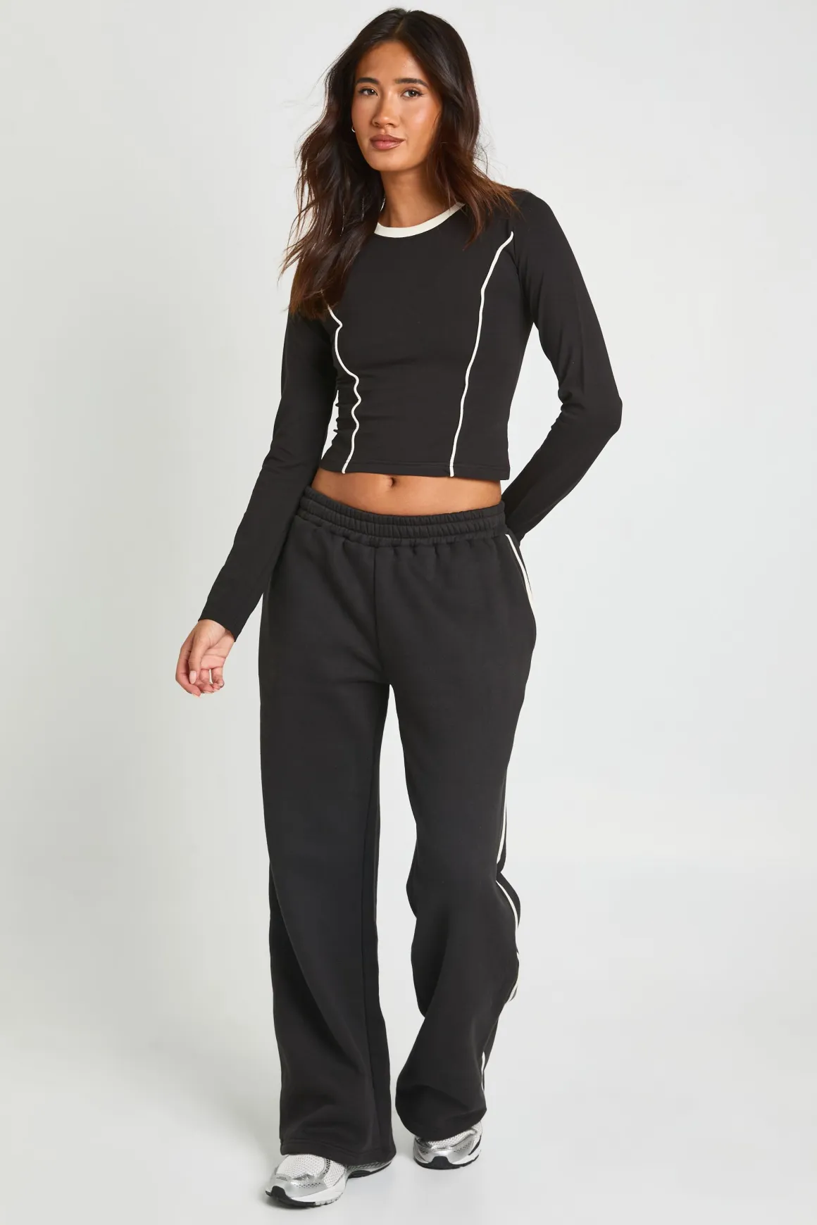 Ensemble De Survêtement T-shirt Manches Longues À Passepoil Contrasté Et Jogging Jambe Droite