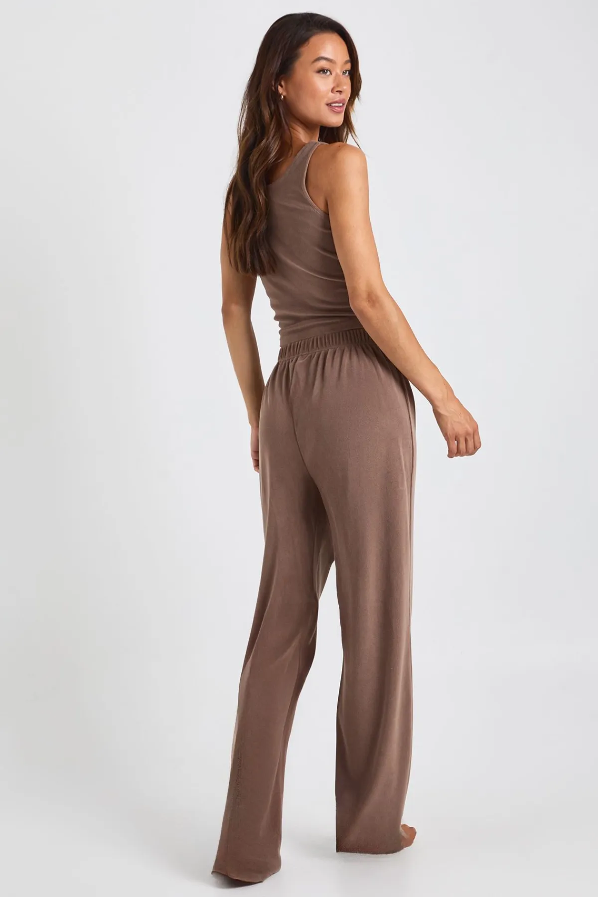 boohoo Ensemble détente : camisole en velours longue et pantalon à jambes larges<Femme Pyjamas