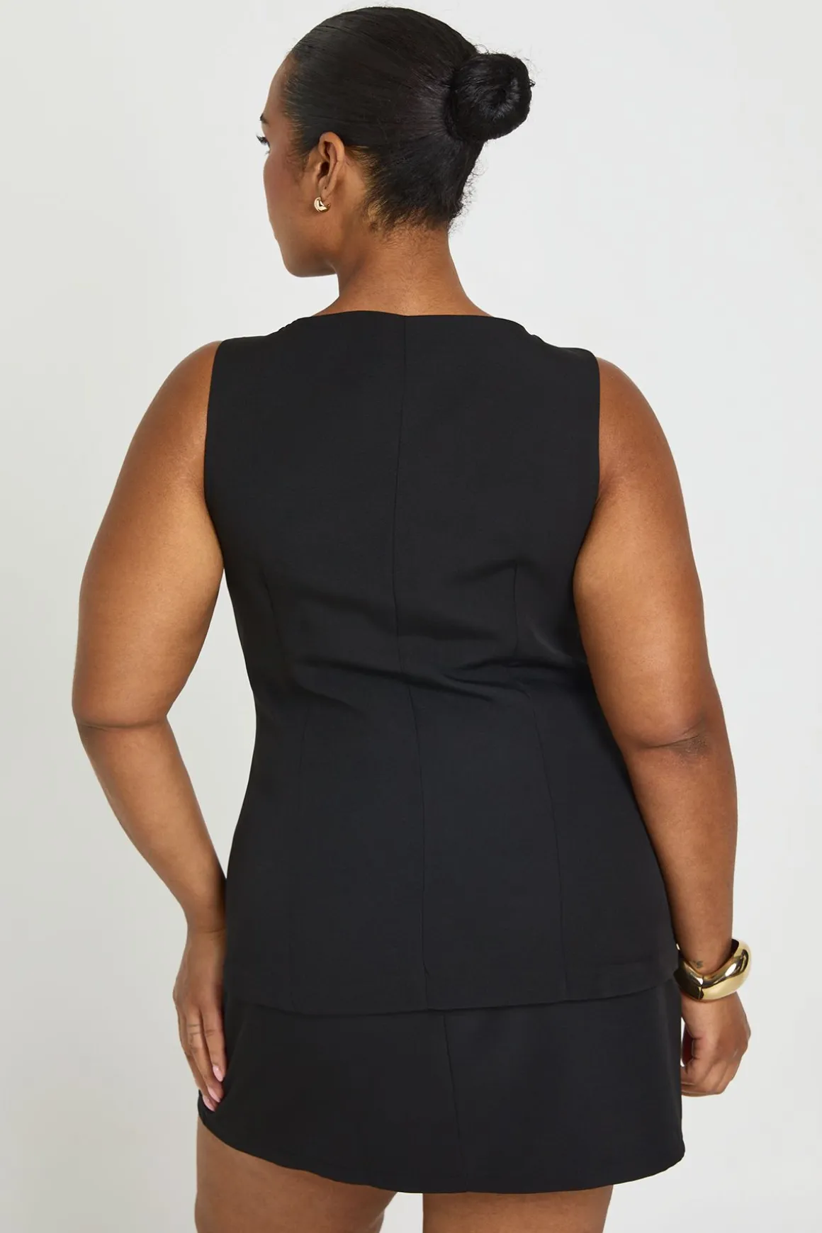 Ensemble Gilet À Boutons Et Jupe-short Mini