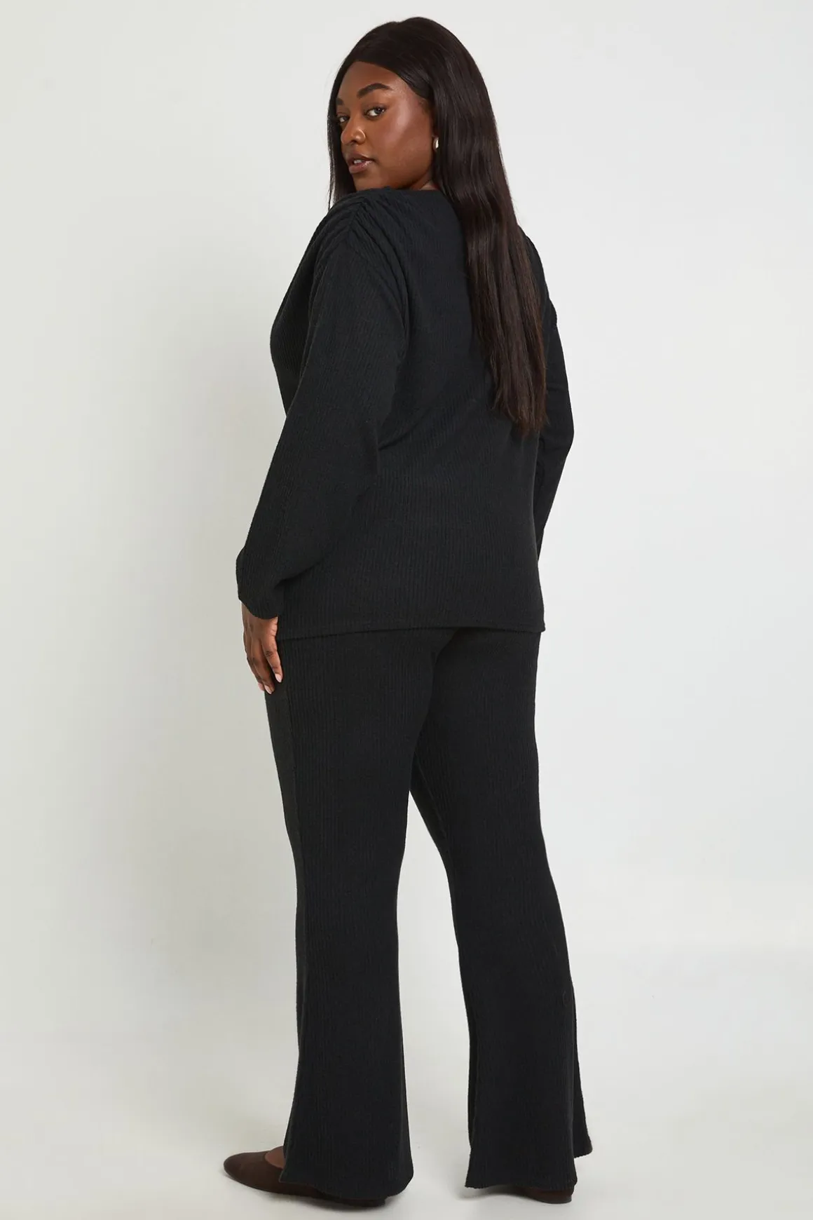 Ensemble Grande Taille Côtes Brossées Haut À Détail Froncé Aux Épaules Et Pantalon Large