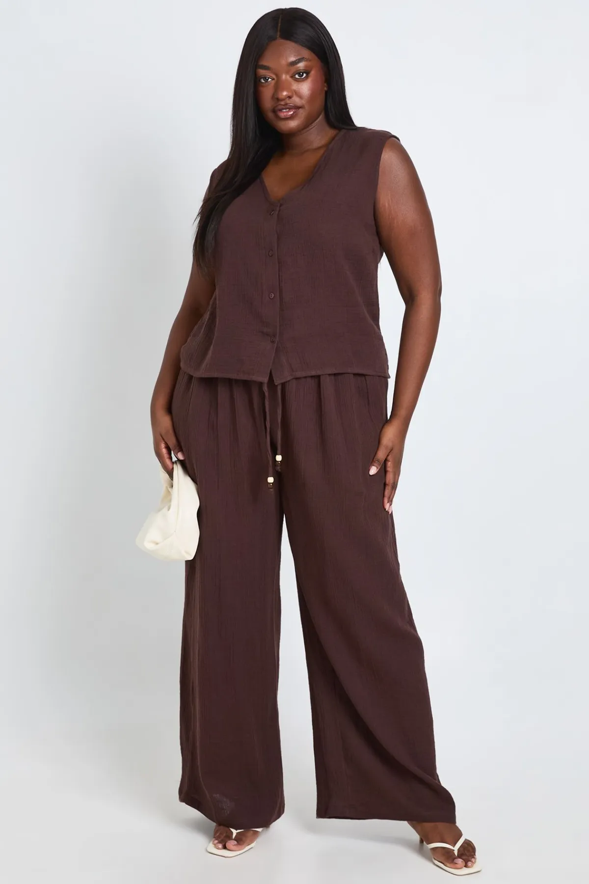 boohoo Ensemble Grande Taille Gilet En Gaze De Coton Et Pantalon À Perles<Femme Looks Chocolat|Ensembles