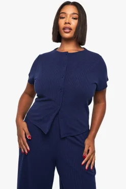 boohoo Ensemble Grande Taille Haut Côtelé Froissé À Manches Courtes Avec Boutons Et Pantalon<Femme Ensembles