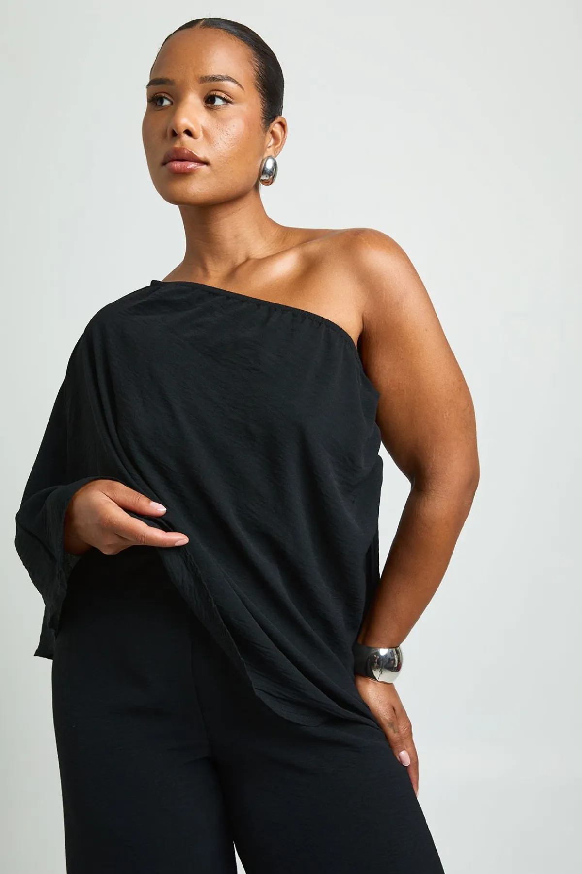 boohoo Ensemble Grande Taille Top Asymétrique À Cape Et Pantalon Large<Femme Ensembles