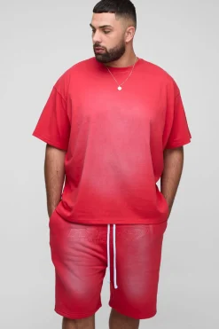 boohooMAN Ensemble Grande Taille T-shirt Délavé À L'effet Spray Et Short Oversize À Entrejambe Bas Ofcl Avec Appliqué<Homme Tout Afficher|Ensembles Grandes Tailles