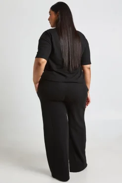 boohoo Ensemble Grande Taille T-shirt Et Pantalon Large À Jambes Évasées En Maille Gaufrée<Femme Ensembles