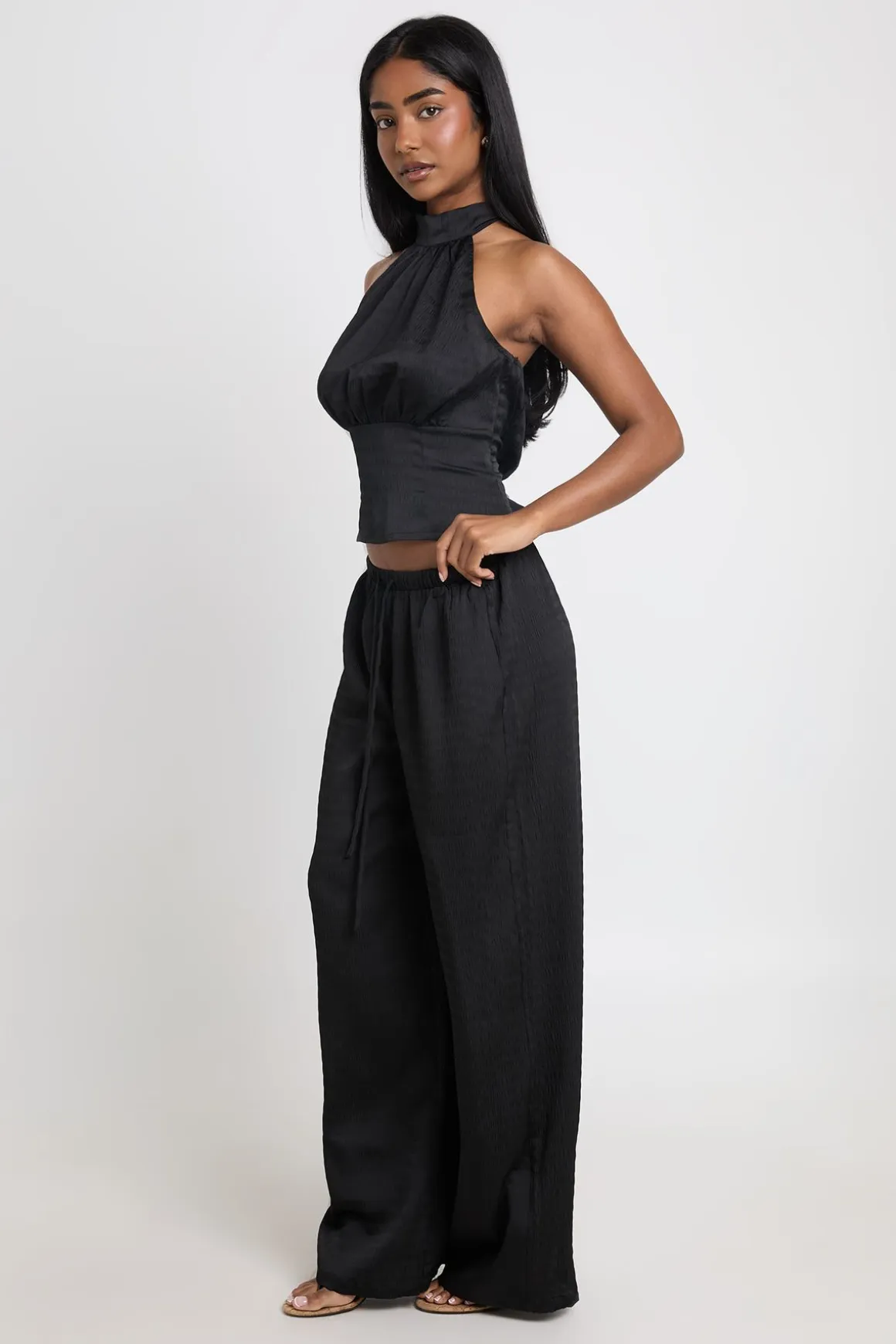 Ensemble Haut Col Montant Et Pantalon Large En Tissu Texturé Tissé