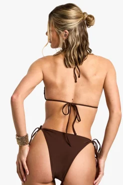Ensemble Haut de Bikini Triangle en Crochet et Bas de Bikini à Liens Latéraux