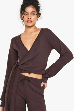 boohoo Ensemble haut drapé côtelé avec détail nouable & pantalon<Femme Looks Chocolat|Ensembles
