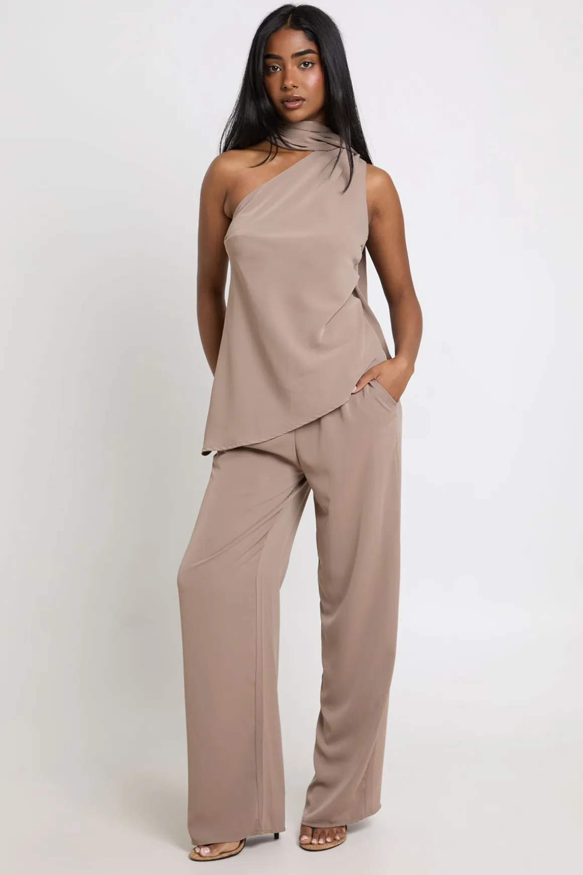 Ensemble Haut Drapé Détail Foulard Et Pantalon Large