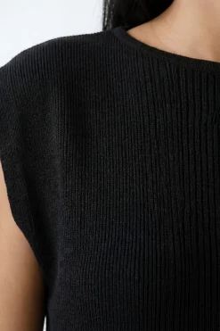 Ensemble Haut Long Sans Manches À Encolure Oblique Et Short