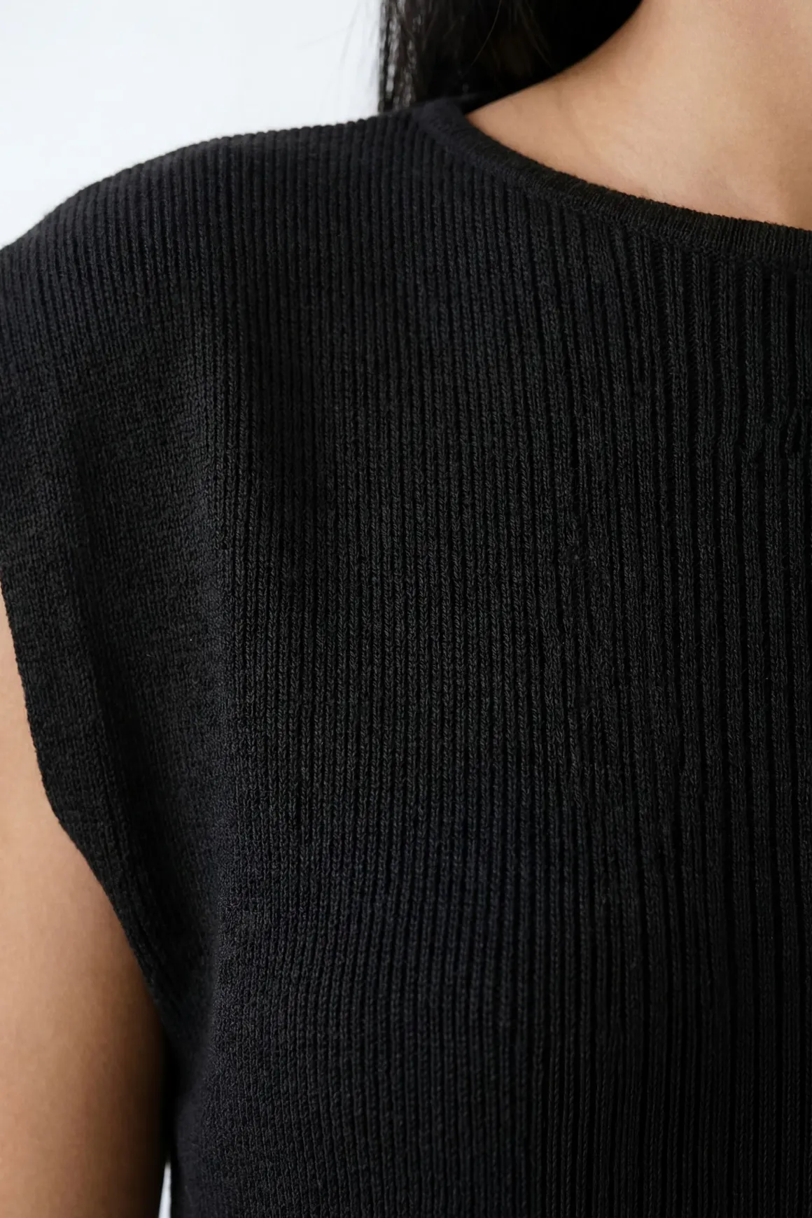 Ensemble Haut Long Sans Manches À Encolure Oblique Et Short