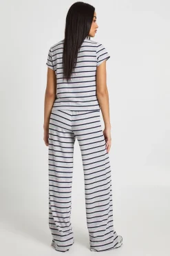 boohoo Ensemble Haut À Manches Courtes Boutonné Et Pantalon En Côtes Rayées<Femme Ensembles