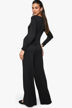Ensemble haut à manches longues en supersoft à col en V avec finitions et pantalon à jambes larges