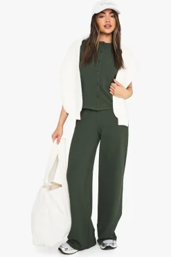 Ensemble haut sans manches boutonné en côtes froissées et pantalon