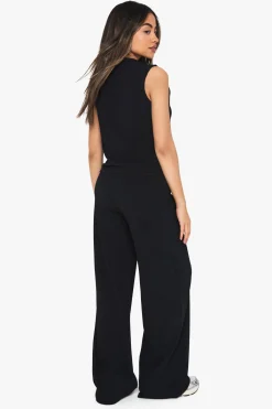 boohoo Ensemble haut sans manches et pantalon boutonné en côtes froissées<Femme Ensembles