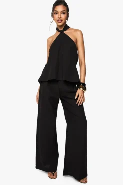 boohoo Ensemble Look Lin avec top swing à décolleté halterneck et pantalon à jambes larges<Femme Ensembles