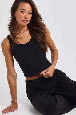 boohoo Ensemble lounge : débardeur long en molleton velours et pantalon à jambes larges<Femme Pyjamas