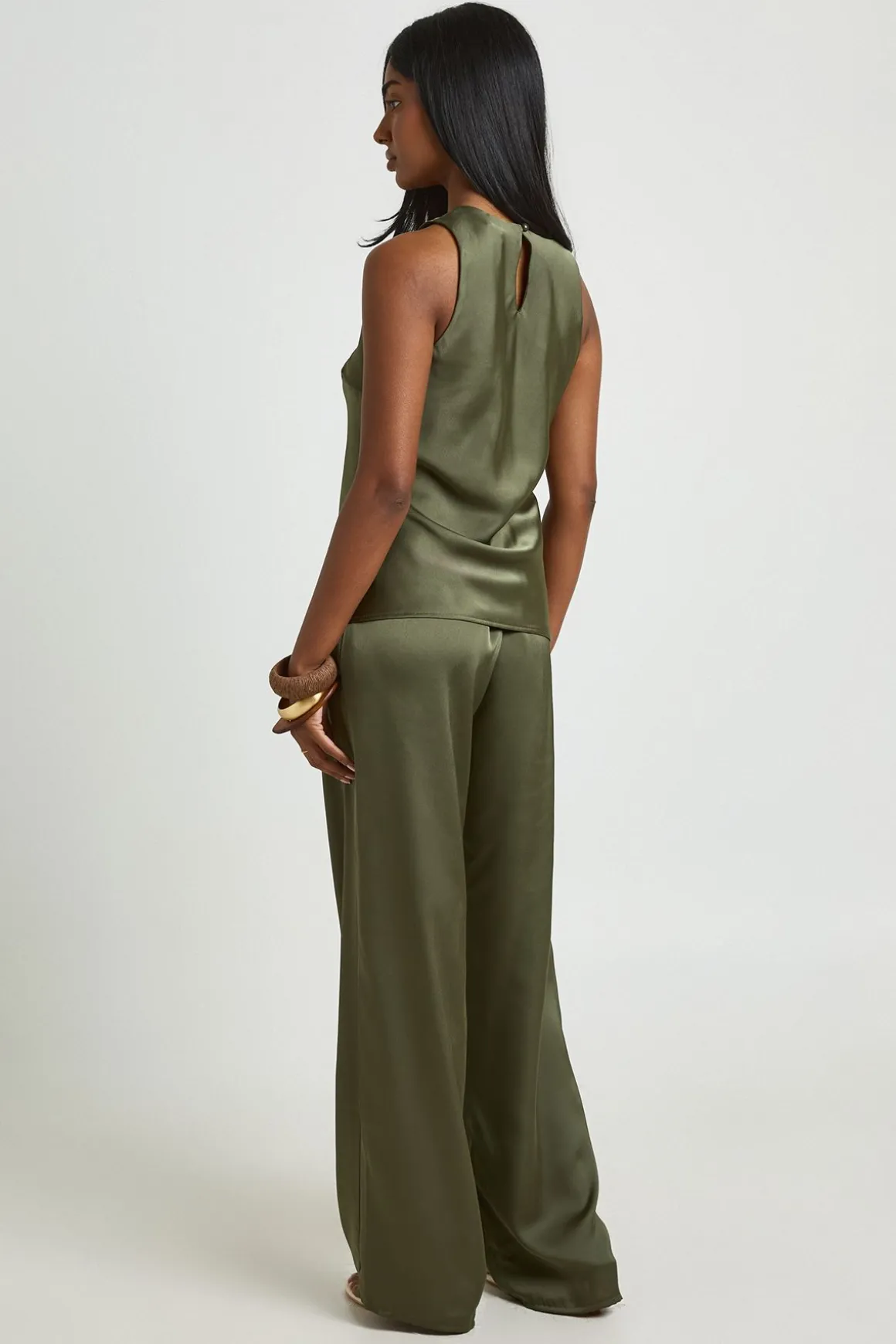 Ensemble Pantalon Large En Satin Avec Haut Dos Nageur