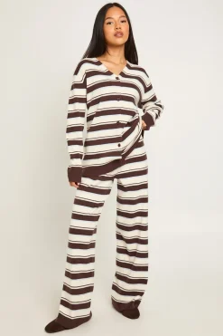 boohoo Ensemble Petite Cardigan Boyfriend en Maille Côtelée Super Douce et Pantalon Large<Femme Pulls Et Gilets|Toutes Les Mailles