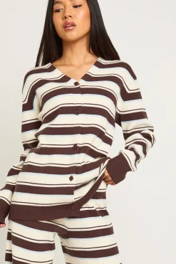 boohoo Ensemble Petite Cardigan Boyfriend en Maille Côtelée Super Douce et Pantalon Large<Femme Pulls Et Gilets|Toutes Les Mailles