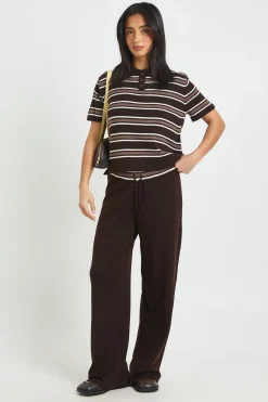 boohoo Ensemble Petite Taille Haut Rayé En Maille À Col Polo Et Pantalon À Manches Courtes<Femme Pulls Et Gilets|Toutes Les Mailles