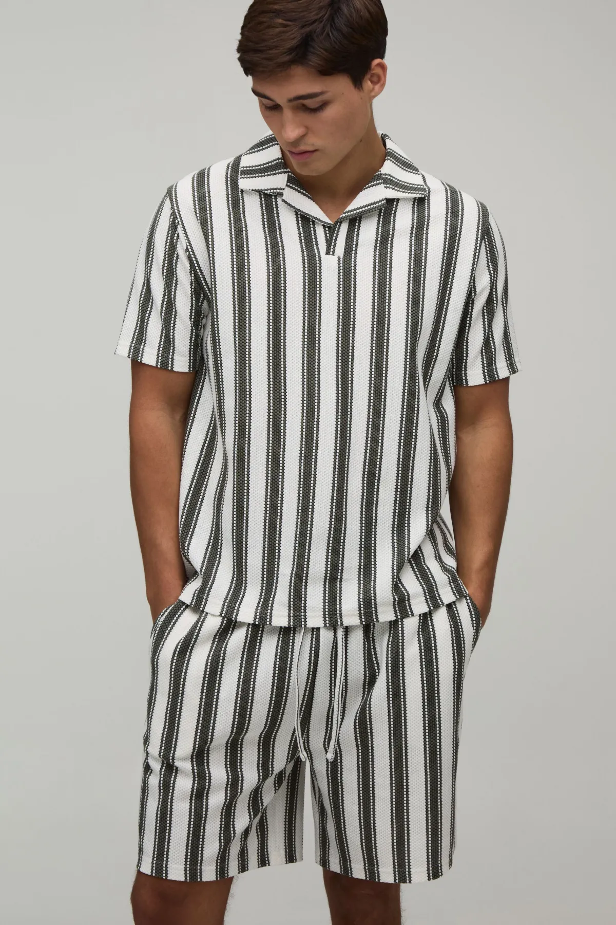 boohooMAN Ensemble Polo À Col Cubain Et Short À Rayures Coupe Regular<Homme Survêtements