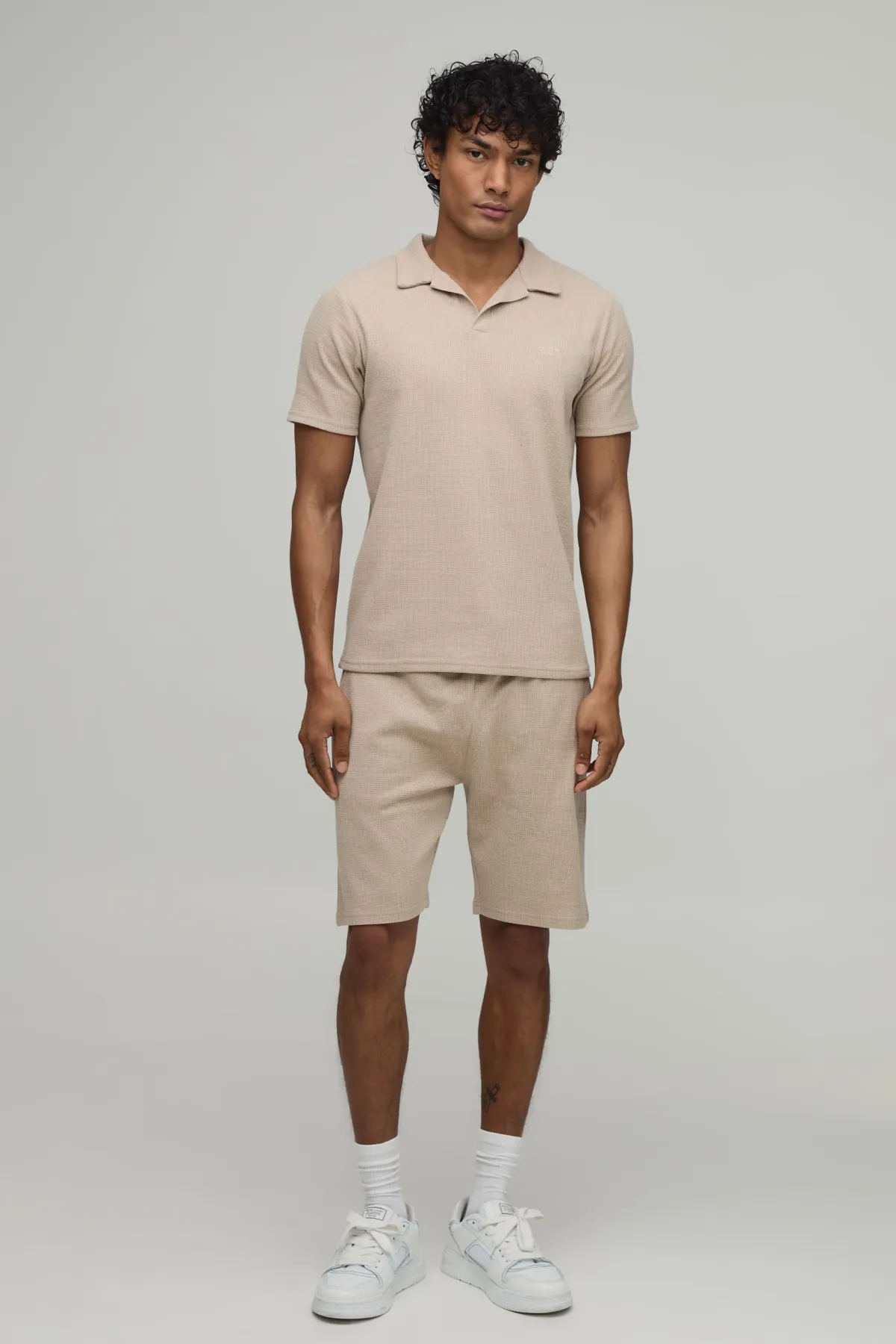 boohooMAN Ensemble Polo Col Ouvert Et Short En Tissu Gaufré Coupe Ajustée Pour Homme<Homme Ensembles|Survêtements