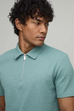 Ensemble Polo Et Short Ajusté En Tissu Gaufré