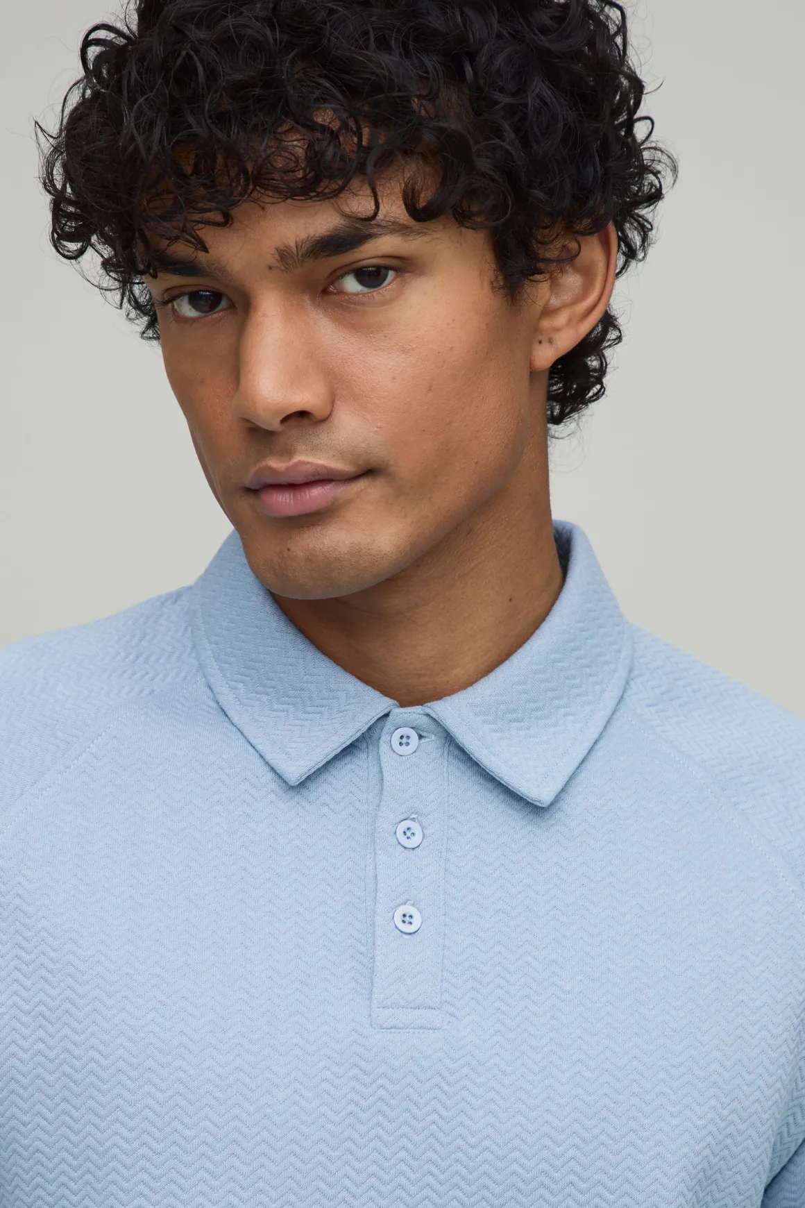 Ensemble Polo Raglan Jacquard Ondulé Ample Et Short À Détails Plissés